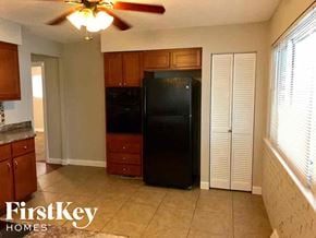 Saint Louis house for rent - 746 Peal Dr. Saint Louis, MO 63125
