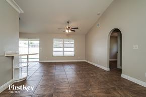 Cape Coral house for rent - 807 SW 3rd Ave Cape Coral, FL 33991