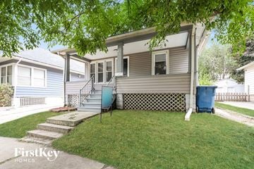 Aurora house for rent - 814 Bowditch Ave Aurora, IL 60506
