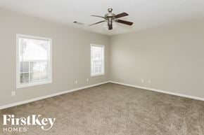 Riverdale house for rent - 817 Commerce Blvd Riverdale, GA 30296