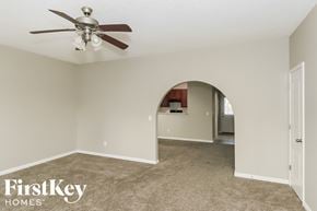 Riverdale house for rent - 817 Commerce Blvd Riverdale, GA 30296