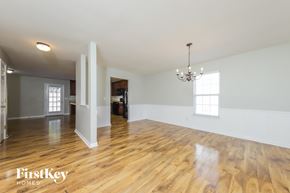 Kernersville house for rent - 828 Peachtree Meadows Circle Kernersville, NC 27284