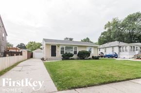 Aurora house for rent - 834 Charles Aurora, IL 60506