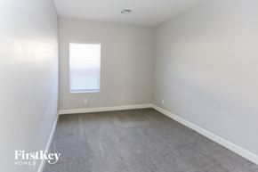 Phoenix house for rent - 905 E Fremont Rd Phoenix, AZ 85042