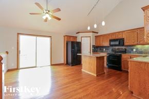 Kearney house for rent - 912 Madelyn Dr Kearney, MO 64060