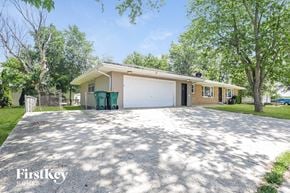 Plano house for rent - 913 S Hugh St Plano, IL 60545