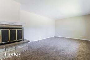 Plano house for rent - 913 S Hugh St Plano, IL 60545