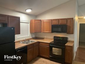 Florissant house for rent - 915 Campion Florissant, MO 63031