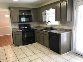 Alabaster house for rent - 924 10th St SW Alabaster, AL 35007