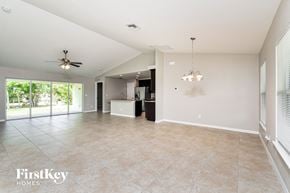Cape Coral house for rent - 926 NW 9th Pl Cape Coral, FL 33993