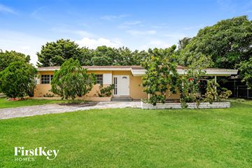 Miami Gardens house for rent - 980 NW 182ND Street Miami Gardens, FL 33169