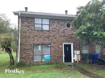 Conyers house for rent - 990 Green Valley Dr NW Conyers, GA 30012