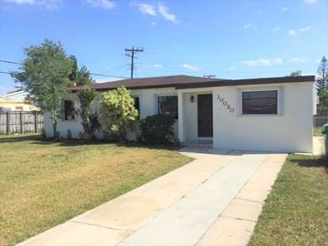 Miami house for rent - 10020 SW 37 Street Miami, FL 33165