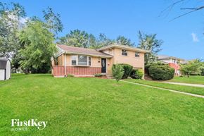 Cincinnati house for rent - 1015 Thunderbird Dr Cincinnati, OH 45231