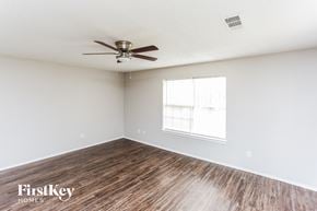 Dallas house for rent - 10207 Glen Vista Dr Dallas, TX 75217