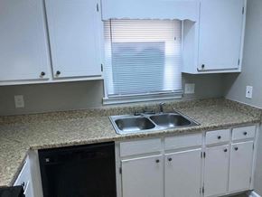 Stone Mountain house for rent - 1023 Park Gate Pl Stone Mountain, GA 30083