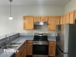 Noblesville house for rent - 10368 Platinum Drive Noblesville, IN 46060