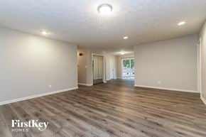 Indianapolis house for rent - 10431 Lawnhaven Circle Indianapolis, IN 46229