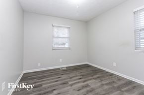 Indianapolis house for rent - 10431 Lawnhaven Circle Indianapolis, IN 46229