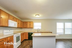 Indianapolis house for rent - 10437 Split Rock Way Indianapolis, IN 46234