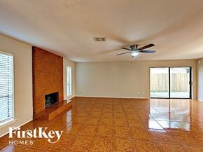 Houston house for rent - 10615 Heather Hill Drive Houston, TX 77086