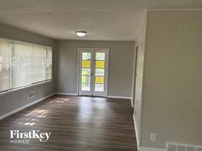 Independence house for rent - 10817 E 19th Terr S Independence, MO 64052