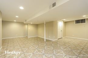 Wheaton house for rent - 1119 S President St Wheaton, IL 60189