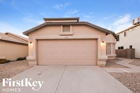 Glendale house for rent - a single story home with a garage door