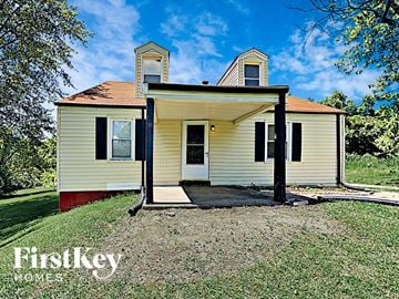 Saint Louis house for rent - 11251 Old Halls Ferry Rd Saint Louis, MO 63136