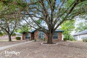 Lancaster house for rent - 1129 Rosewood Lane Lancaster, TX 75146