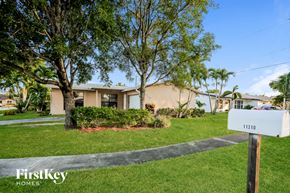 Sunrise house for rent - 11310 NW 38 Place Sunrise, FL 33323