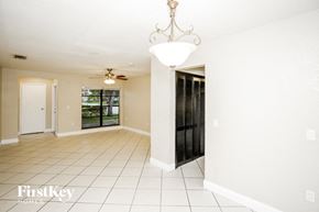 Sunrise house for rent - 11310 NW 38 Place Sunrise, FL 33323
