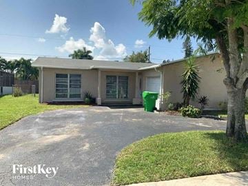 Sunrise house for rent - 11410 NW 40 Pl Sunrise, FL 33323