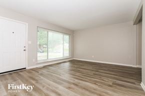 Cincinnati house for rent - 11526 Framingham Dr Cincinnati, OH 45240