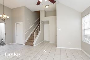 Houston house for rent - the living room is clean and ready to use