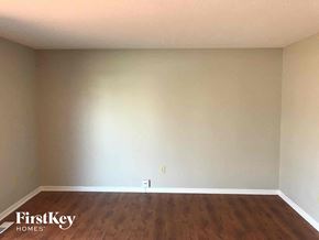 Blacklick house for rent - a blank room with white walls and wooden floors