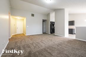 Indianapolis house for rent - 11638 Lone Pine Court Indianapolis, IN 46235