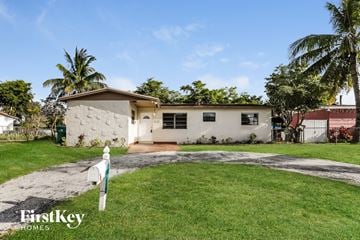 Miami house for rent - 1182 NE 196 ST Miami, FL 33179
