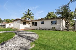 Miami house for rent - 1182 NE 196 ST Miami, FL 33179