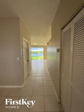 Pembroke Pines house for rent - 11867 Sw 7 Street Pembroke Pines, FL 33025