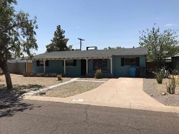Phoenix house for rent - 1205 W Highland Ave Phoenix, AZ 85013