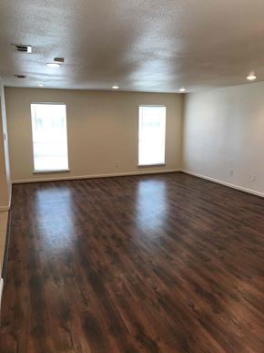 Lancaster house for rent - 1217 Meadow Creek Dr Lancaster, TX 75146