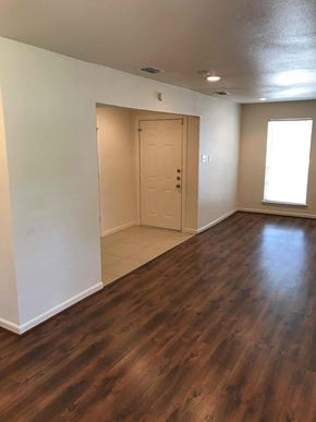 Lancaster house for rent - 1217 Meadow Creek Dr Lancaster, TX 75146