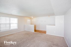 Noblesville house for rent - 12235 Outside Trail Court Noblesville, IN 46060
