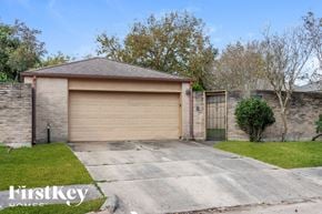 Houston house for rent - 12426 Sungate Ln Houston, TX 77071