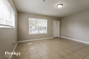 Miami house for rent - 1250 NE 207th Ter Miami, FL 33179