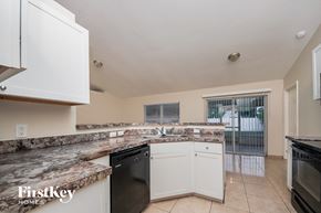 Kissimmee house for rent - 1307 Dover Dr Kissimmee, FL 34758
