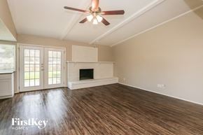 Desoto house for rent - 1316 Royal Oak Dr Desoto, TX 75115