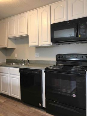 Indianapolis house for rent - 1324 Lansdowne Rd Indianapolis, IN 46234