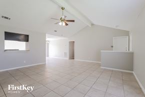Willis house for rent - 13361 Lake Breeze Ln Willis, TX 77318
